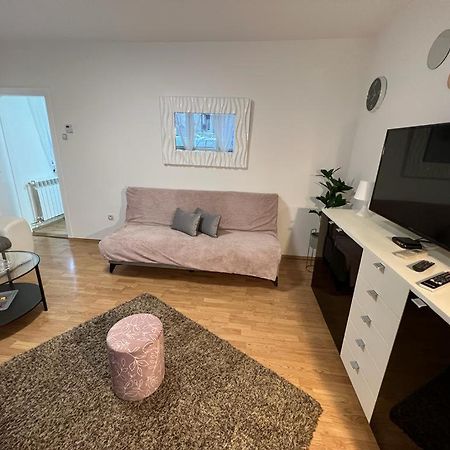 Apartman Lara Zagreb Exterior foto