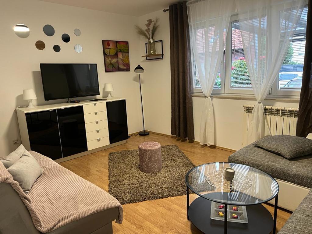 Apartman Lara Zagreb Exterior foto